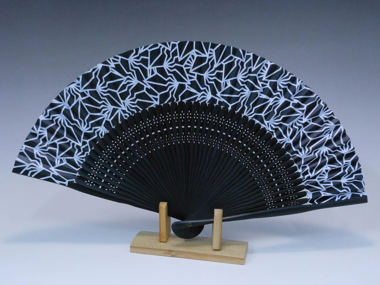 Women's Summer Fan 'BAKI folding Fan' with All-over BAKI Pattern on a Black Background ( Yamatake Senpo)