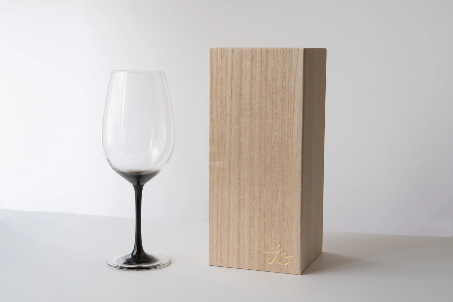 Lacquer 'Hanahiraku' Red Wine Glass (Black) Lacquer Work