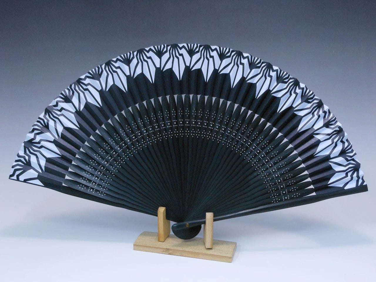 Men's Summer Fan 'BAKI folding Fan' with Sky BAKI Pattern on a Black Background ( Yamatake Senpo)