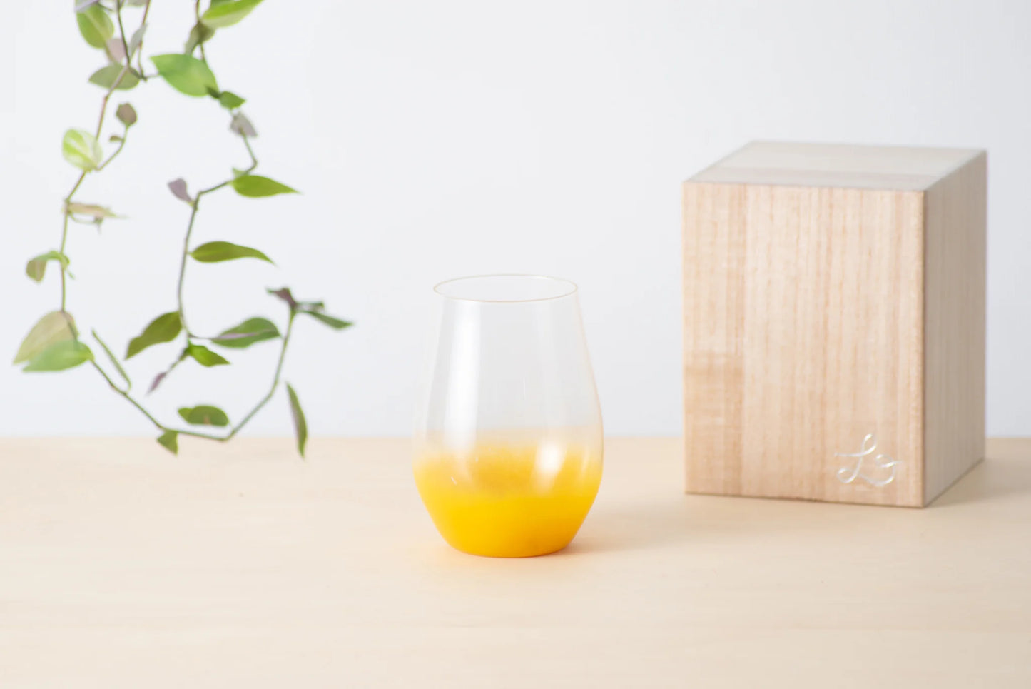 Lacquer Glass 'Hanahiraku' Tumbler Large (Yellow) Lacquer Work