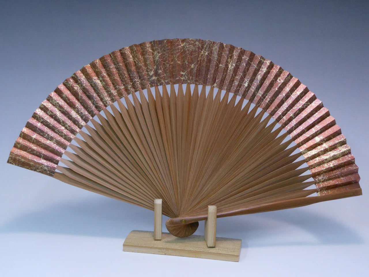 Women's Summer Fan - Hakudō Series - Smoked Red Clam ( Yamatake Senpo)