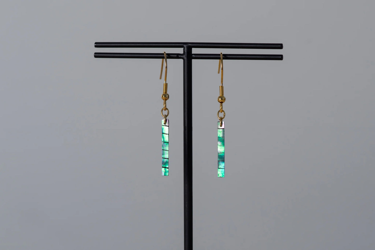 Mother-of-pearl inlay Kihaku "Line" Earrings (Both Ears) Lacquer Work