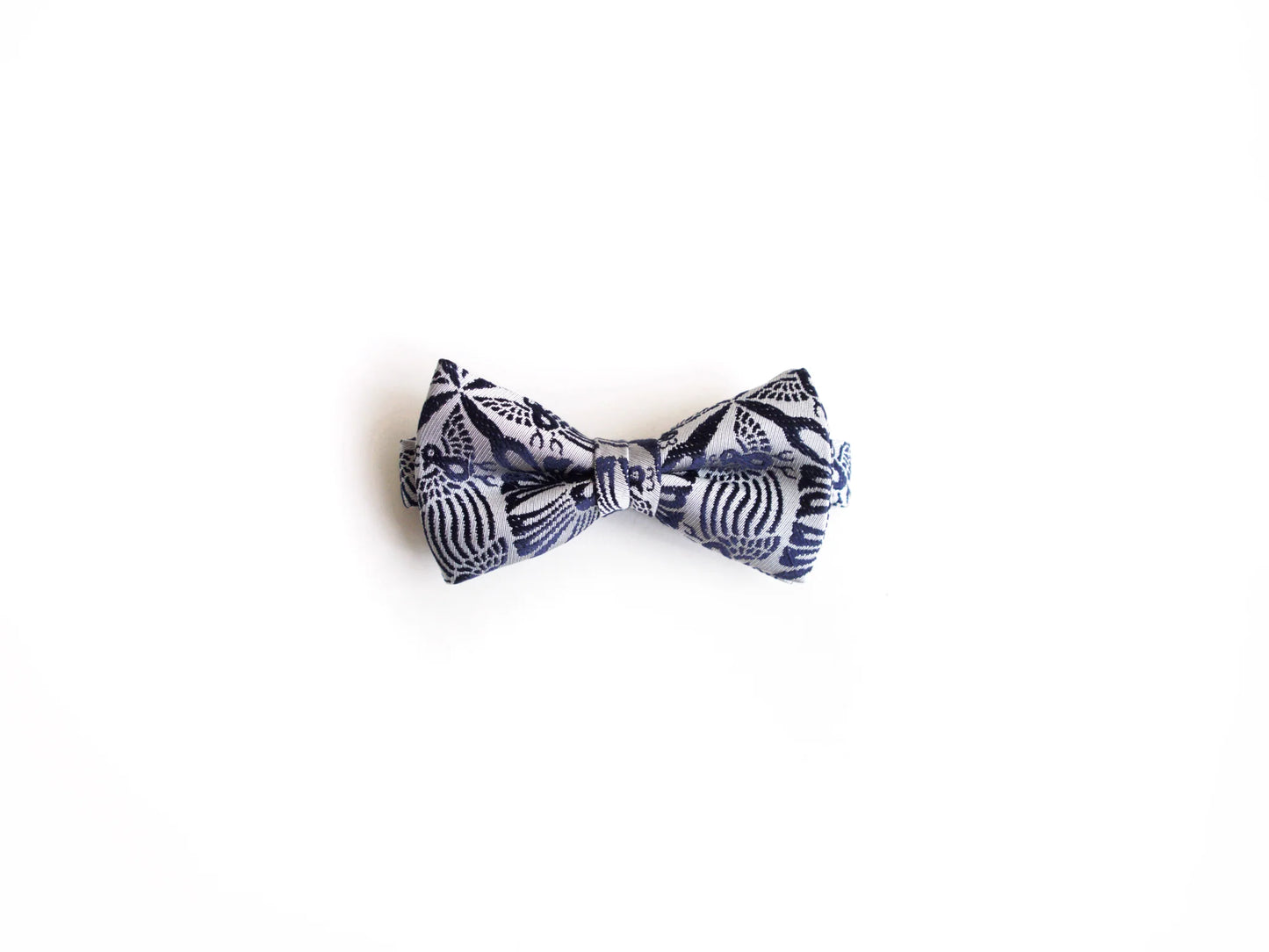 Bow tie - Light Indigo Bird's Crest Pattern (Sakai-machi Mikadomae Heishichi)
