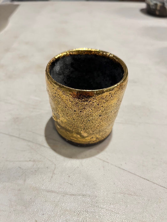 sake cup (maji gold)