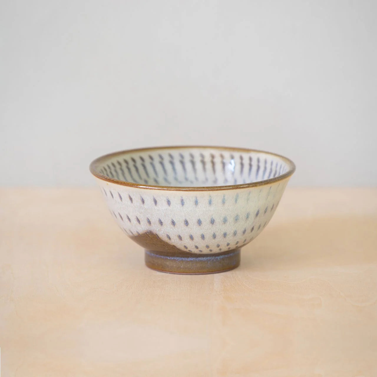 Ash-Glazed Hibao tea bowl [Large ] (Soryuugama)