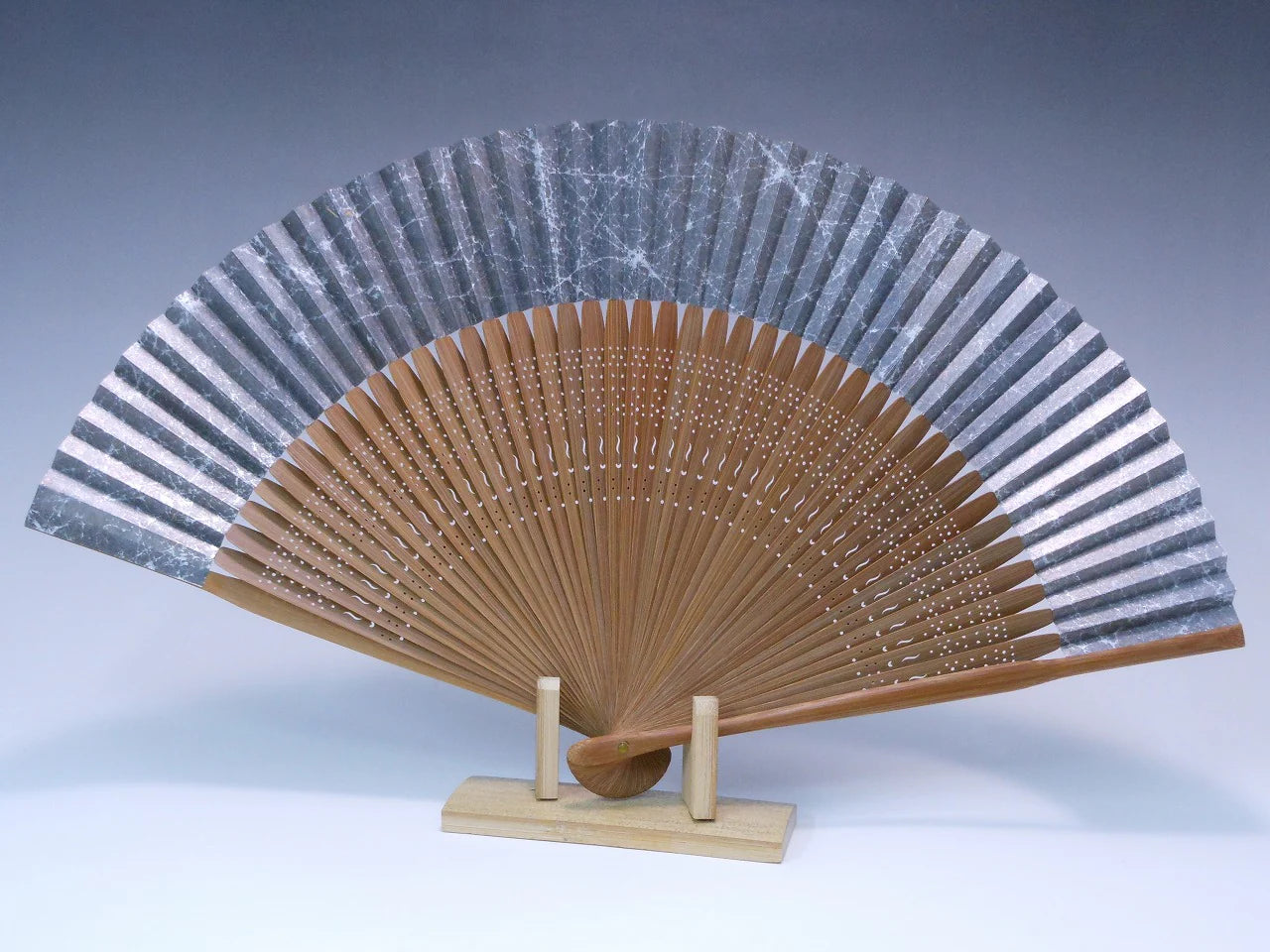 Men's Summer Fan - Hakudō Series - Smoked Black Foil ( Yamatake Senpo)