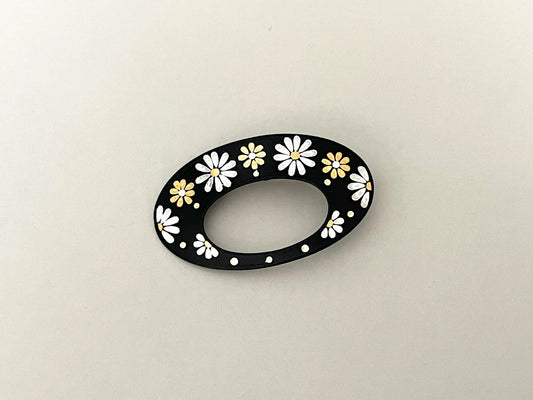Pendant Brooch: Oval Shape - Chrysanthemum (Nakajima-Zougan)