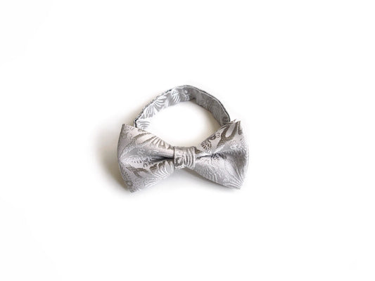 Bow tie - Dull Pale color-ed Bird's Crest Pattern  (Sakai-machi Mikadomae Heishichi)