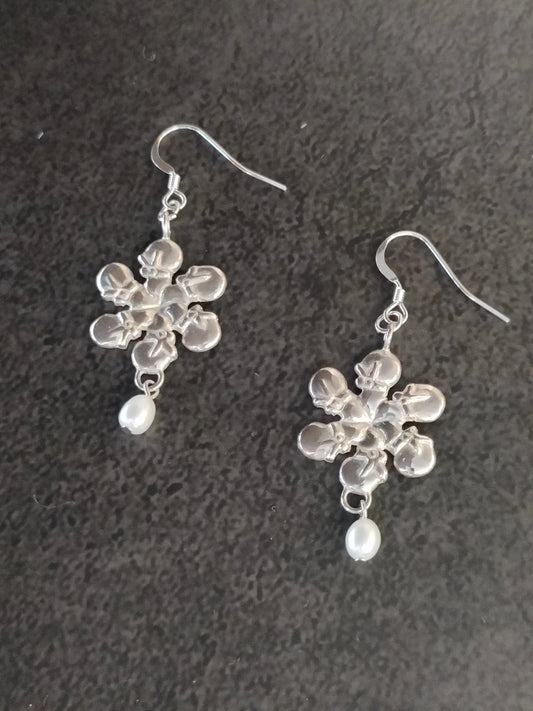Mubyō tan - Piercing or Earring - Freshwater Pearl - White (Atelier Hana e)